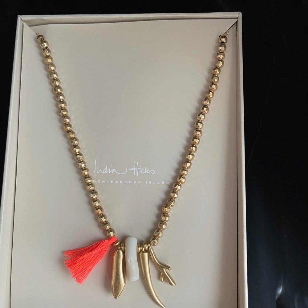 New in Box India Hicks Golden Earth Necklace